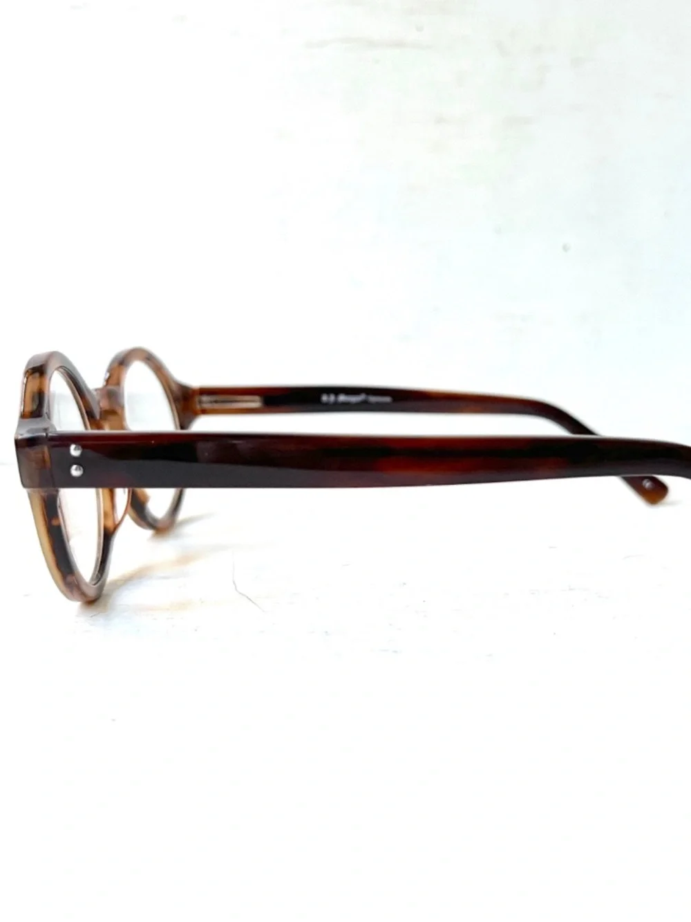 Retro Y2K Wide Fit Reading Glasses Round Flex Hinge Brown Horn Acetate